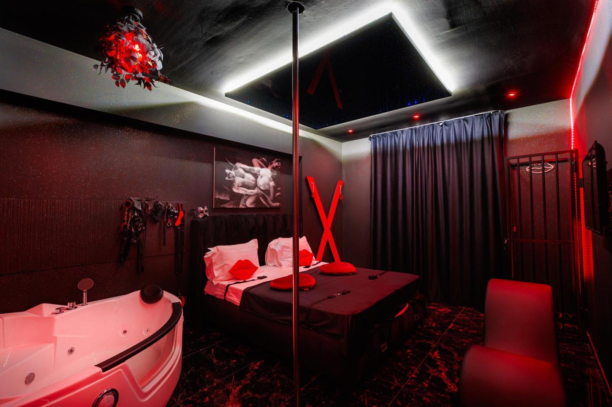Romeo Nights - Love Rooms - Adults Only Bucharest Exterior photo